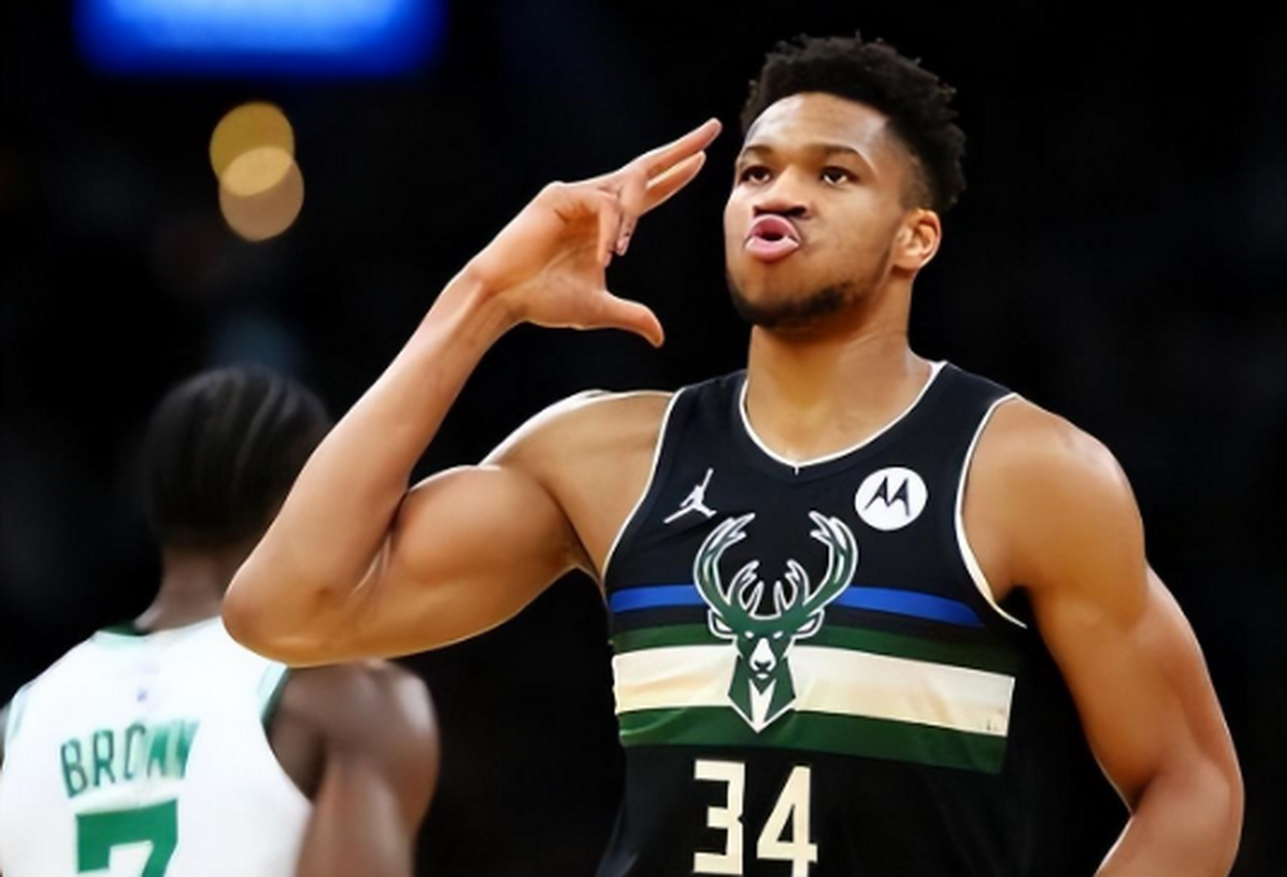 九游体育 -今夜国王杯焦点战，密尔沃基雄鹿篮板制胜，底气十足，数据趋势出现新变化的简单介绍